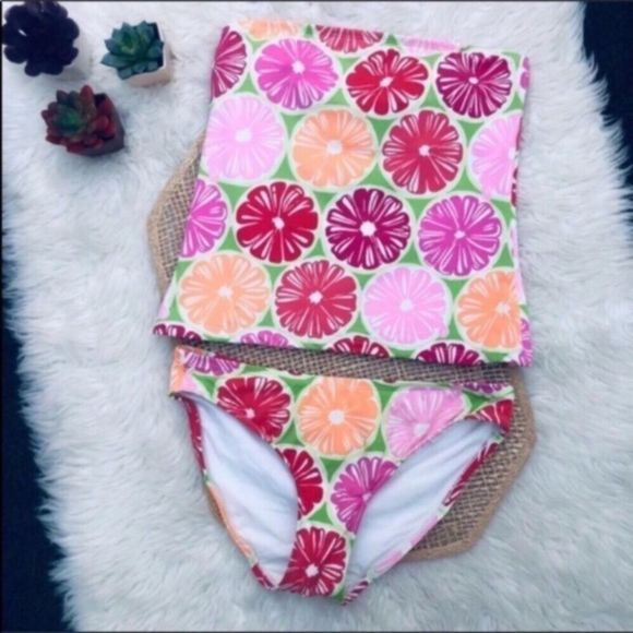 Lilly Pulitzer Juice Stand Swimsuit - Picture 4 of 11